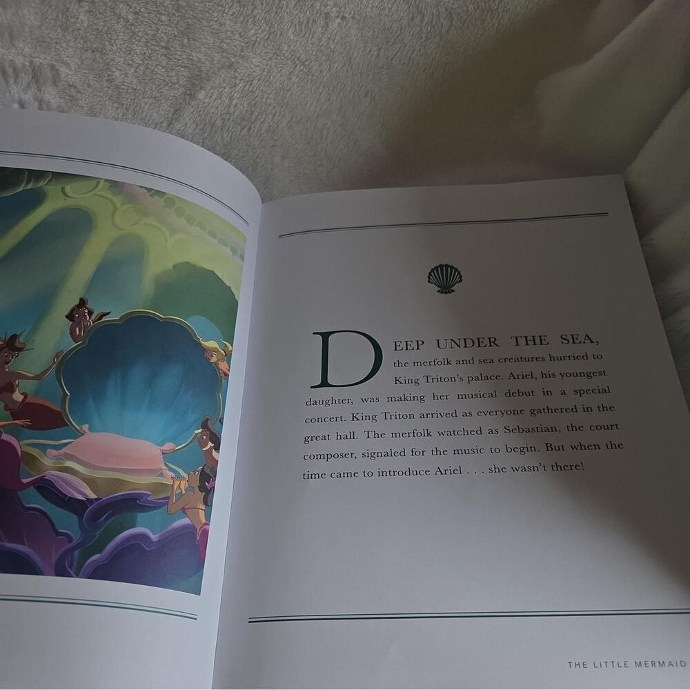 Books - Picture 3 of 6